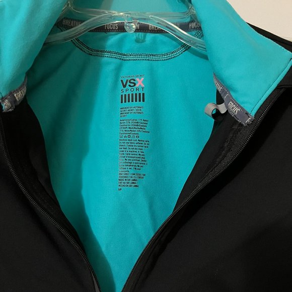 Victoria's Secret Jacket and Cropped Pants Workout Set - Picture 2 of 8